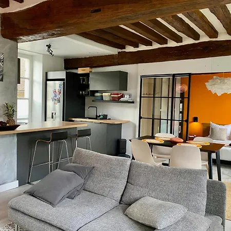 Le Nid Senlisien, Διαμέρισμα Senlis (Oise)