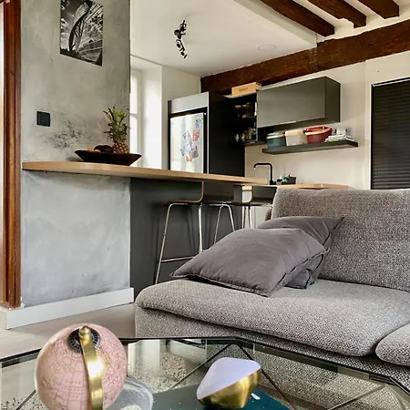 Apartment Le Nid Senlisien,