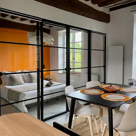 Le Nid Senlisien, Apartment *
